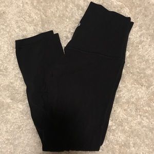 Lululemon Align Crop 21” yoga pants size 4